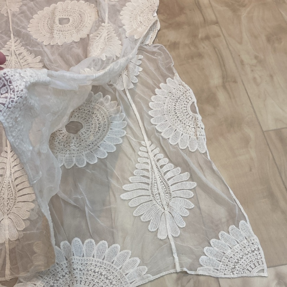 Cupshe swim cover up - Picture 9 of 16